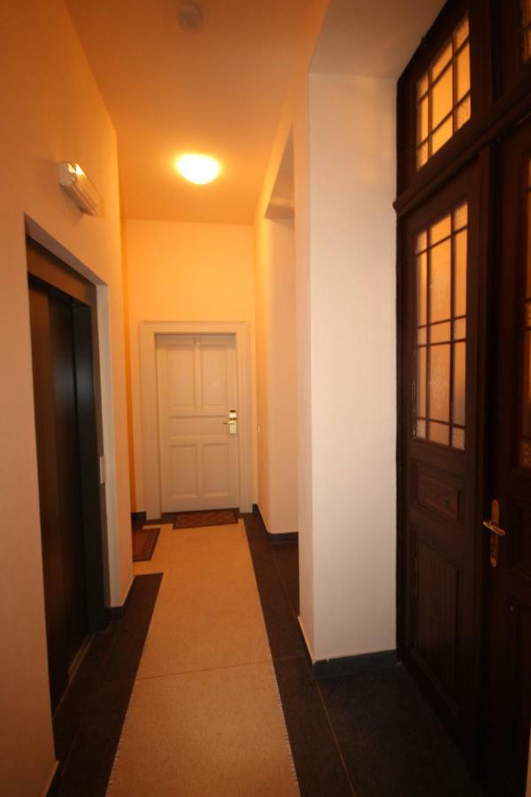 Apartment Halkova 5 Prague Ngoại thất bức ảnh