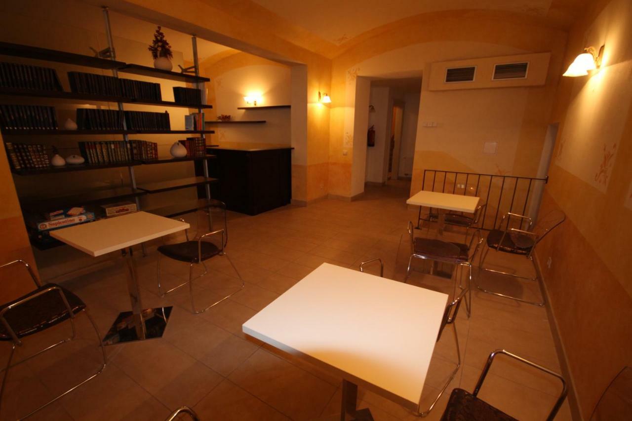 Apartment Halkova 5 Prague Ngoại thất bức ảnh