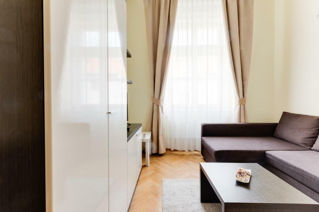 Apartment Halkova 5 Prague Ngoại thất bức ảnh