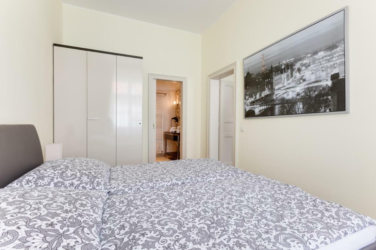 Apartment Halkova 5 Prague Ngoại thất bức ảnh